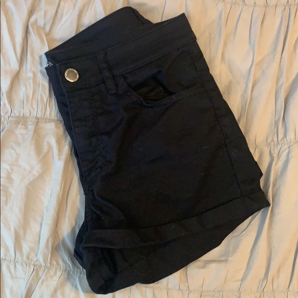 H&M black shorts